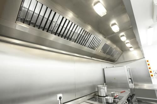 Quạt hút khói bếp công nghiệp có gì đặc biệt